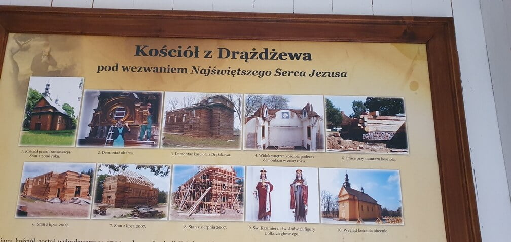 Tablica Informacyjna Kościół z Drążdżewa - Muzeum Wsi Mazowieckiej w Sierpcu