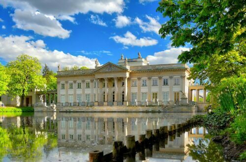 Pałac na wodzie w Łazienkach Królewskich w Warszawie