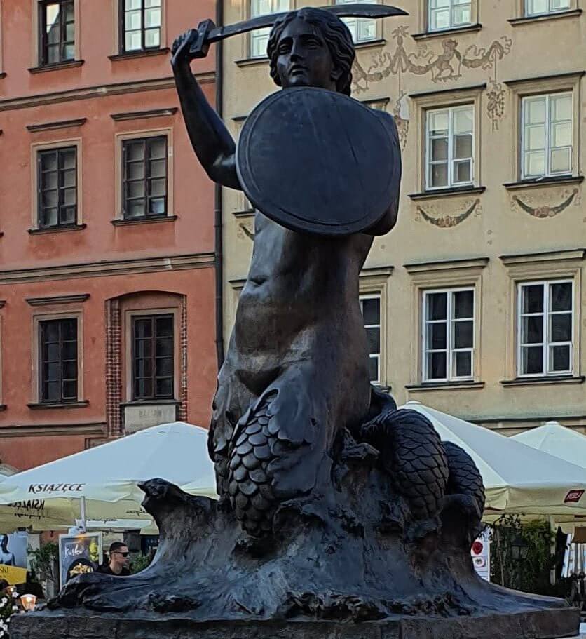 Syrenka Warszawska na Starówce - pomnik