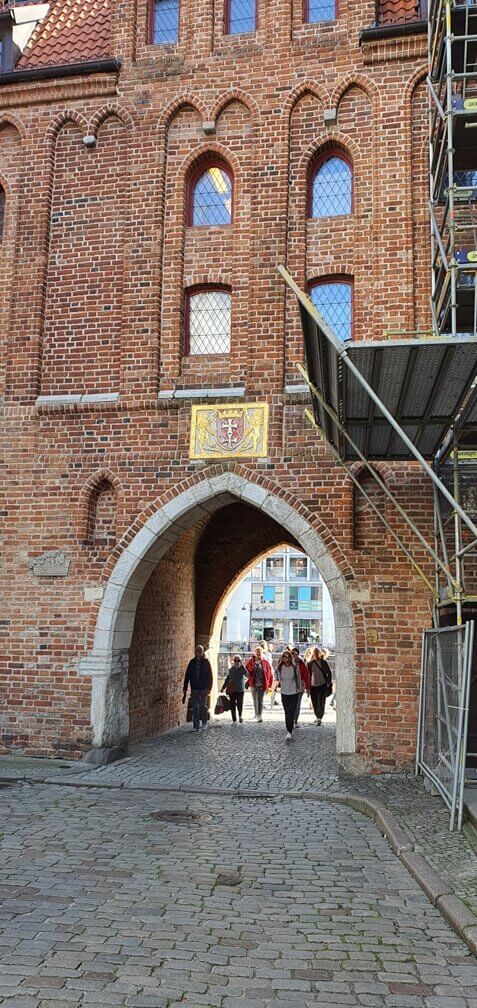 Gdańsk - zbliżenie na przejście w Bramie Marjackiej