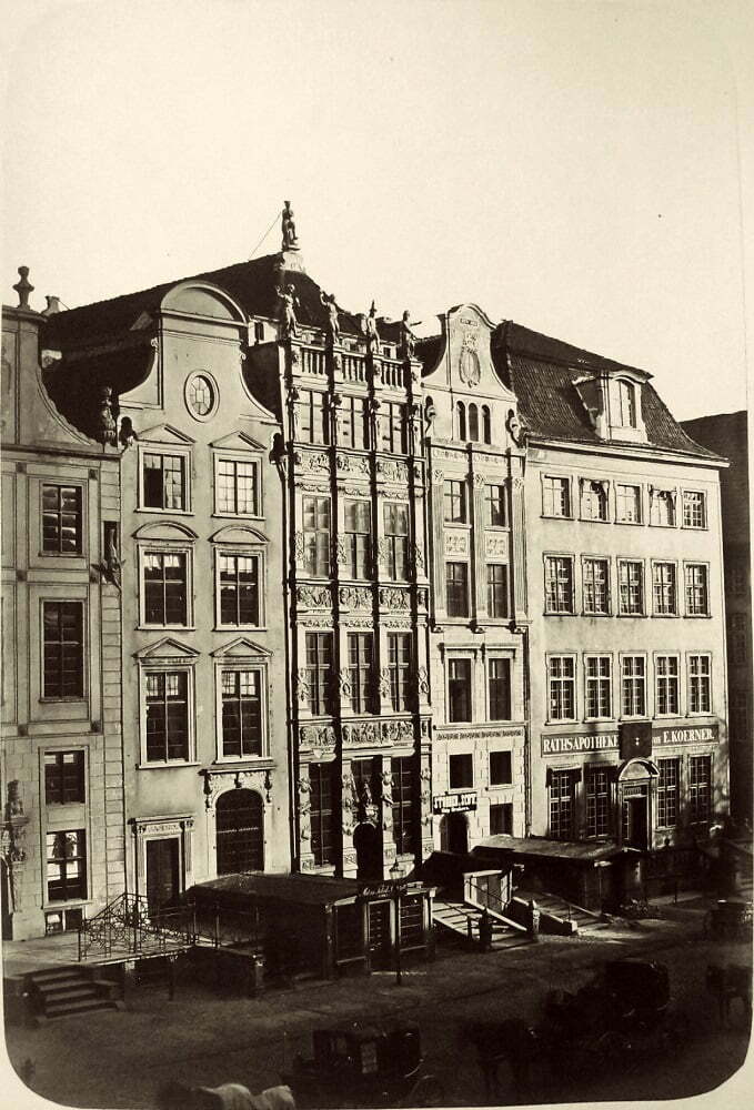 Złota Kamienica - 1870-1877