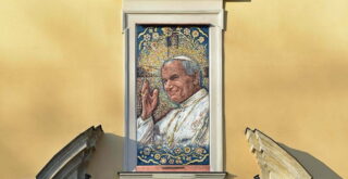 Magdalena Czeska - Mozaika Jana Pawła II umieszona w oknie papieskim przy ulicy Franciszkańskiej w Krakowie